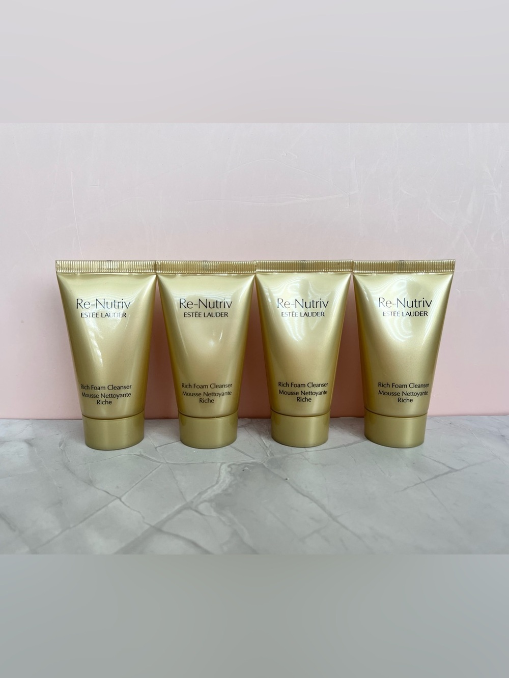 4 PCS Esteelauder RE-NUTRIV RICH FOAM CLEANSER 30ml*4=120ml